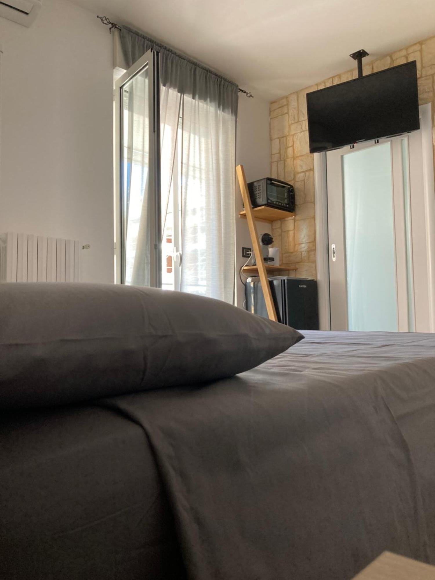 Wanderlust House Hotel Bari Exterior photo