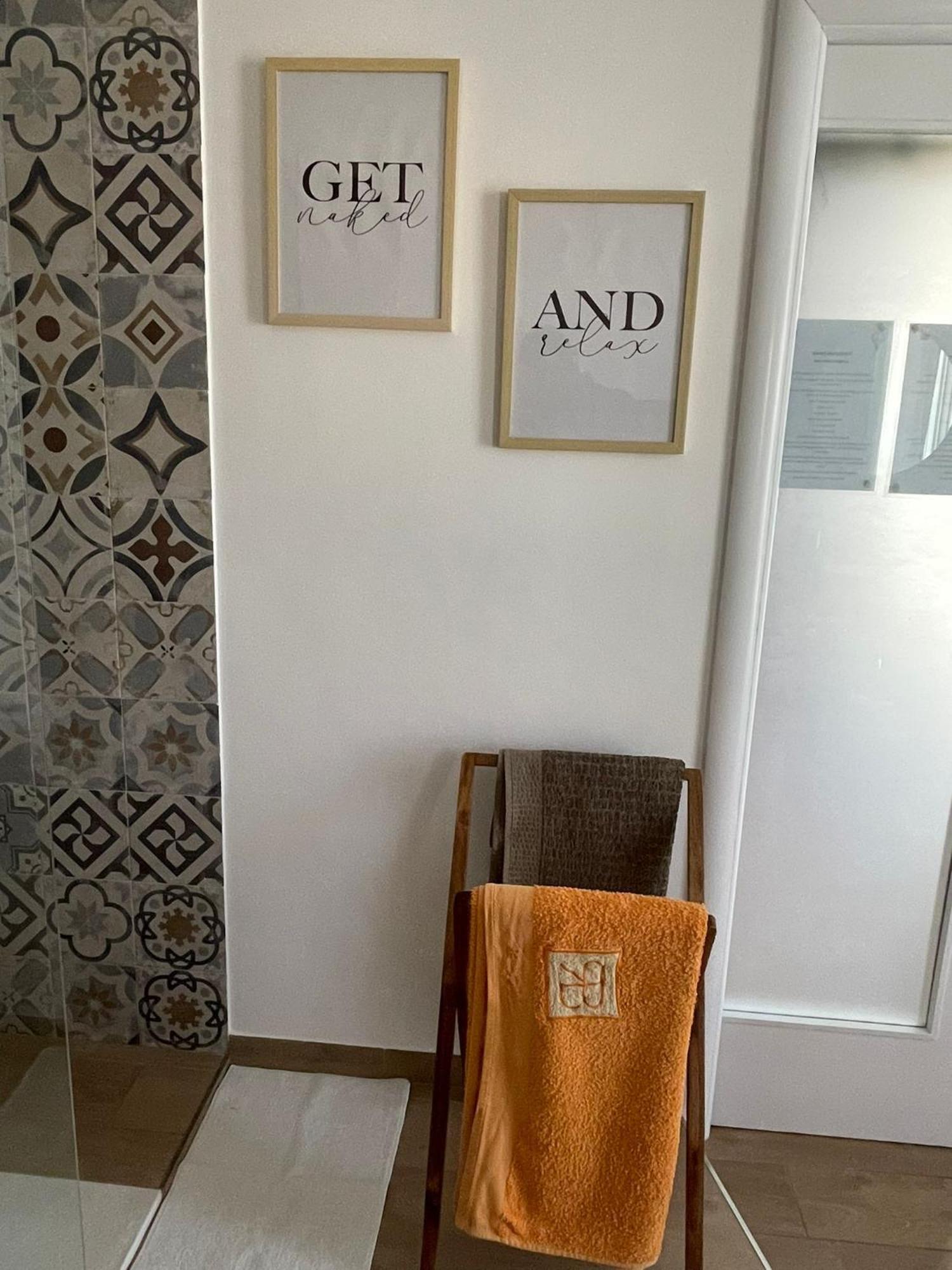 Wanderlust House Hotel Bari Exterior photo