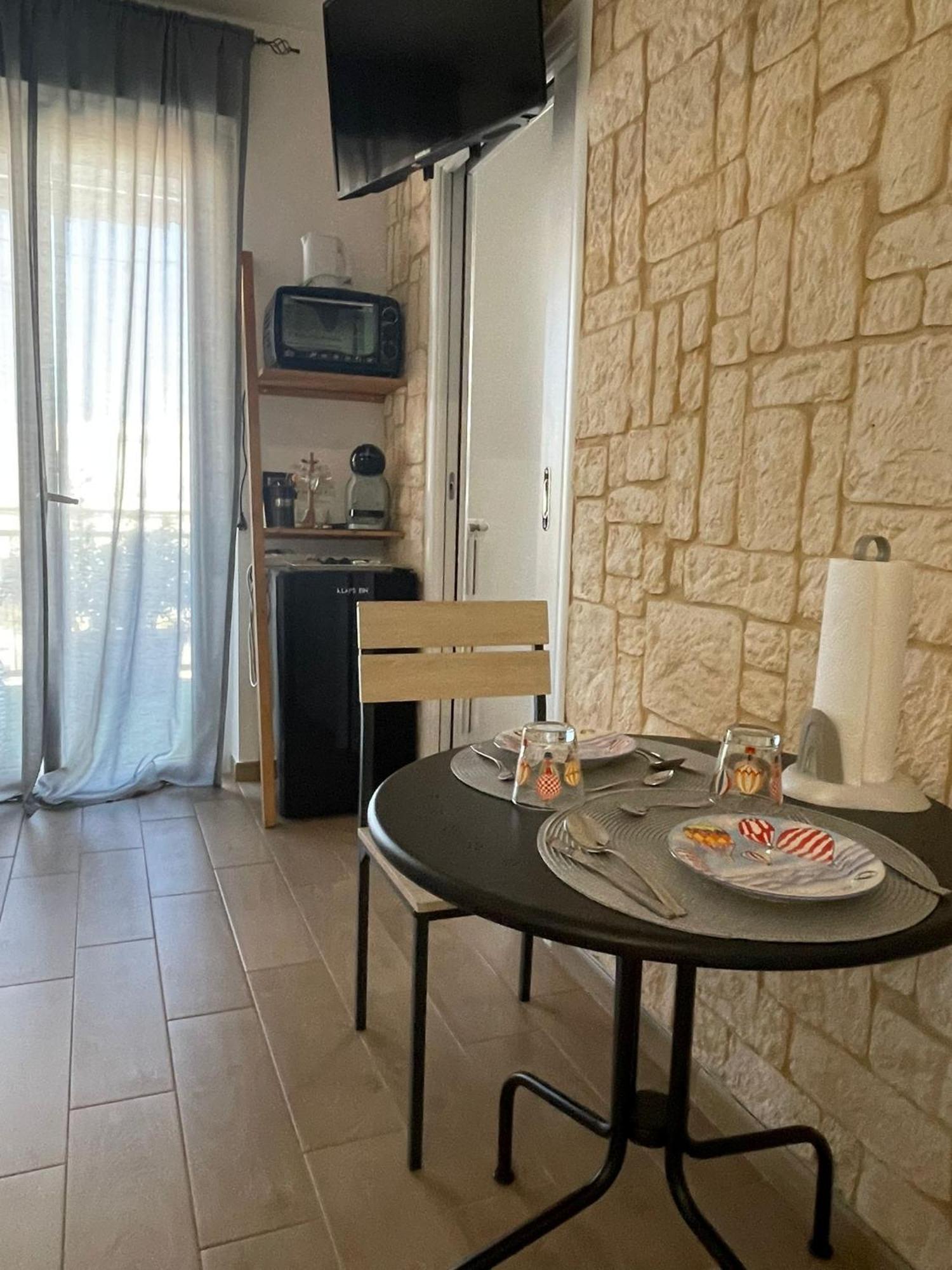 Wanderlust House Hotel Bari Exterior photo